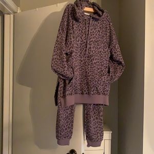 American Eagle sweatsuit purple leopard